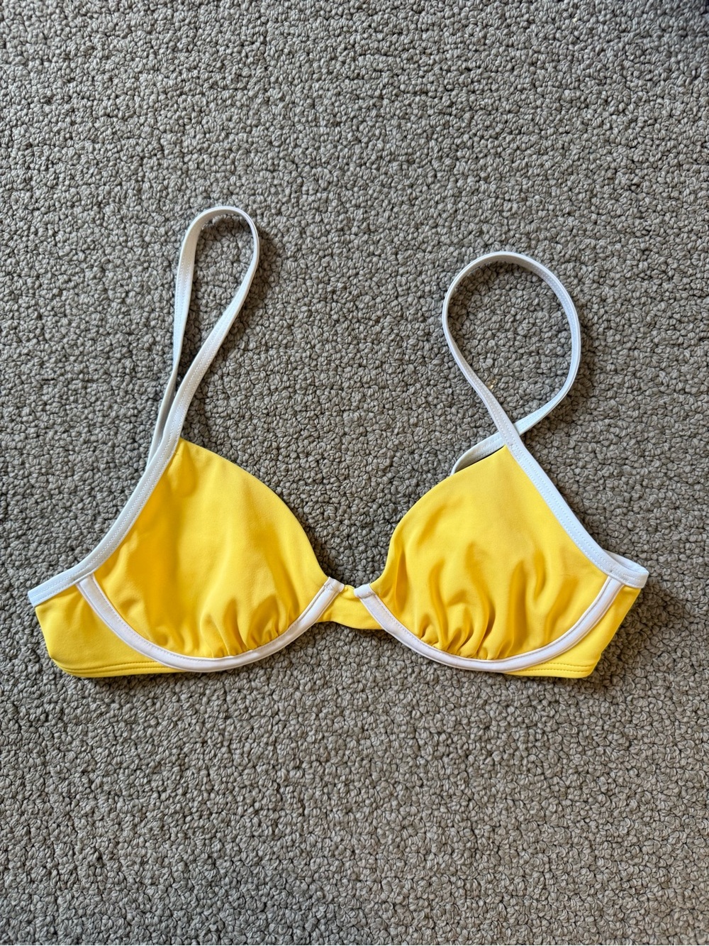 Yellow and white color block bikini top 32b